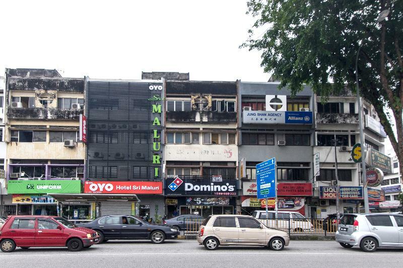 Oyo 220 Hotel Sri Maluri Kuala Lumpur Bagian luar foto