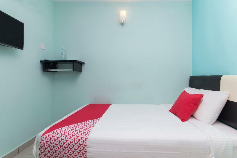 Oyo 220 Hotel Sri Maluri Kuala Lumpur Bagian luar foto
